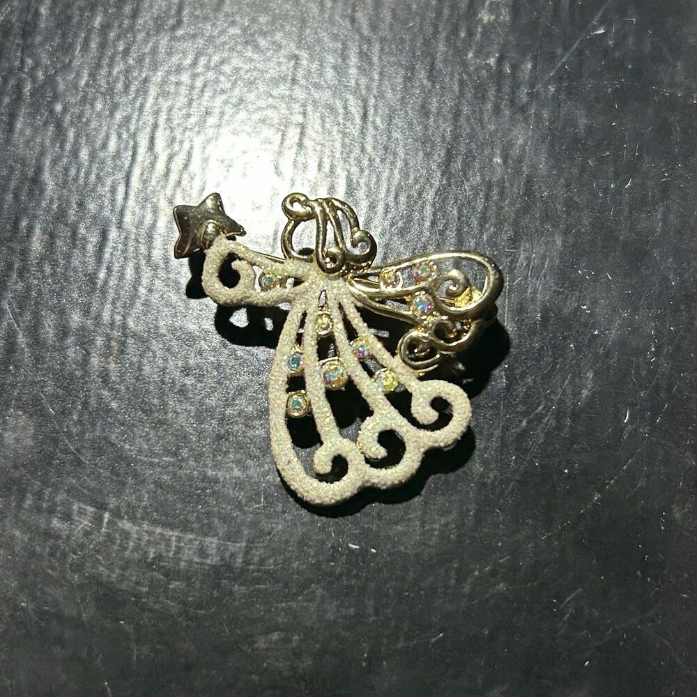 Vintage DANECRAFT Christmas Angel Brooch Lapel Pin with Star Gold Tone